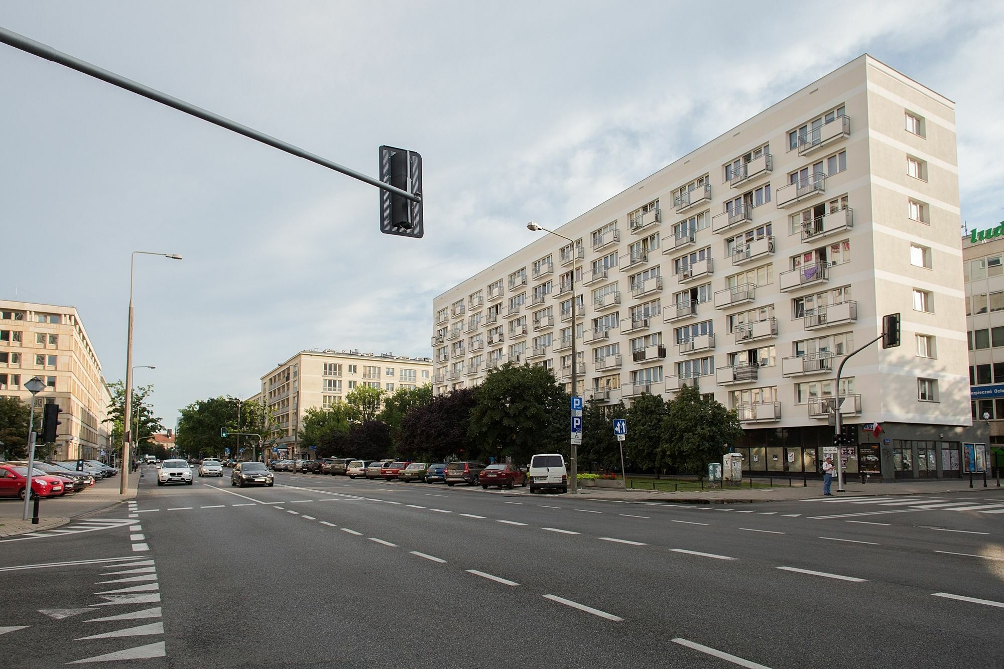 Shortstaypoland Krucza Warschau Buitenkant foto